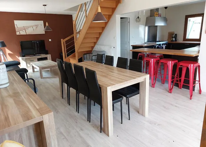 Maison Des Pins Hébergement de vacances *