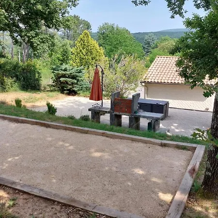 Maison Des Pins